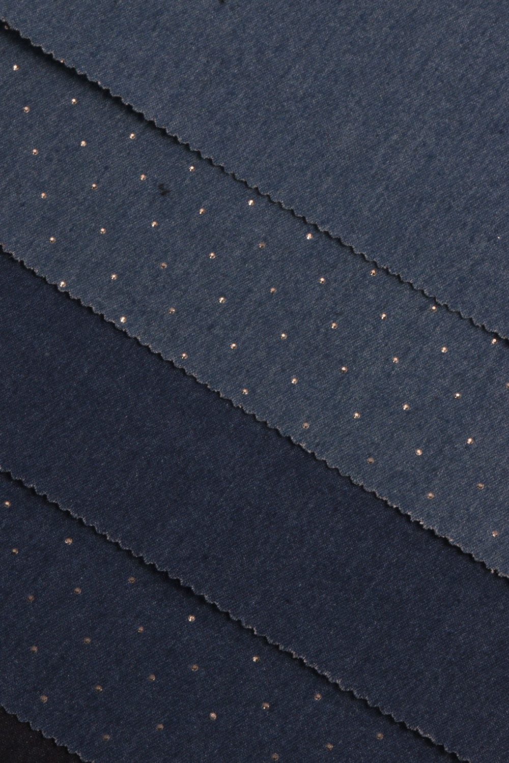 ДЖИНСЫ СТРАЗЫ