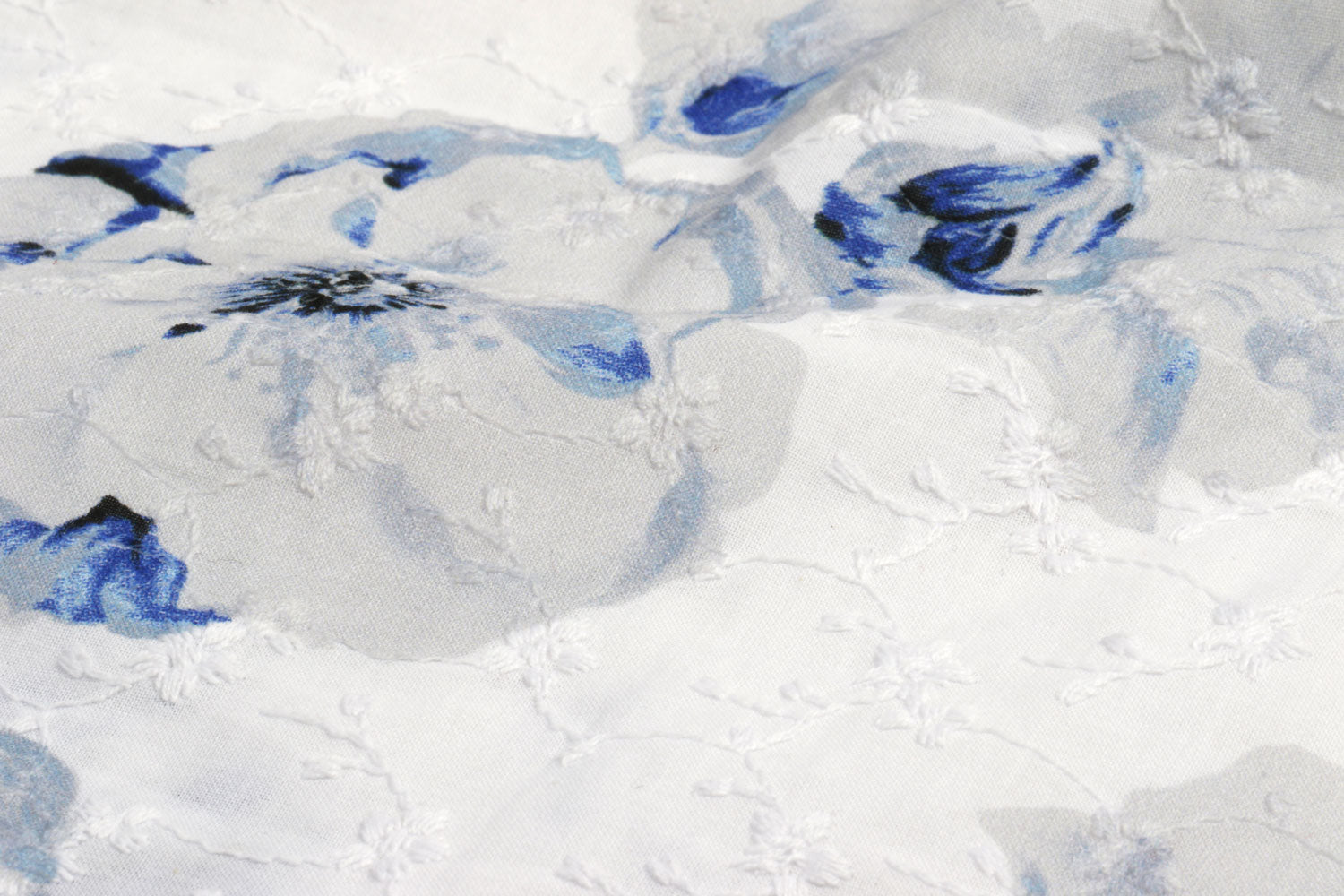 Bumbac brodat imprimat