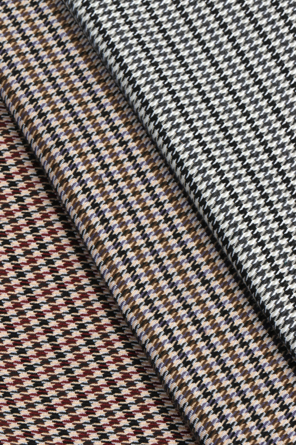 АЙРИС ЖАКАРД